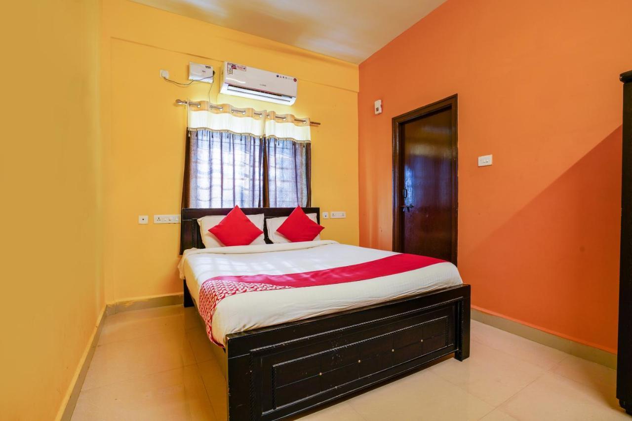 OYO 70286 Svr Grand Hotell Hyderabad Exteriör bild