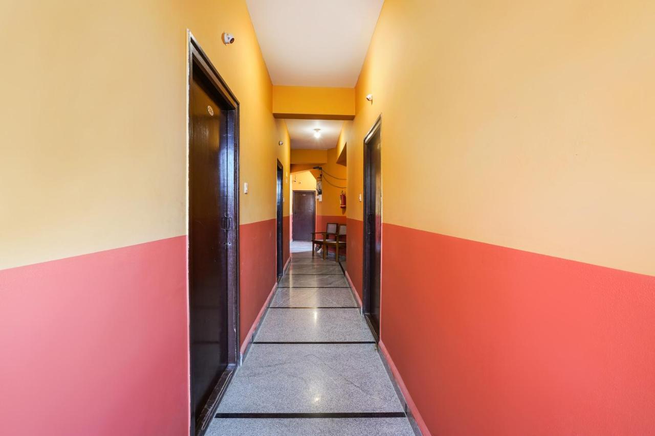 OYO 70286 Svr Grand Hotell Hyderabad Exteriör bild